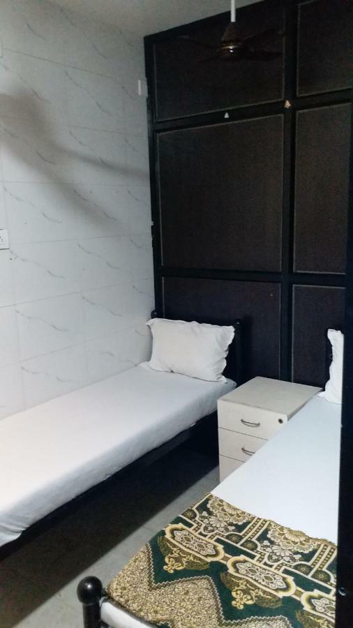 One Step Hostel Βομβάη Εξωτερικό φωτογραφία